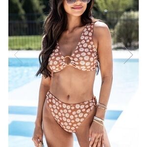 Daisy brown bikini